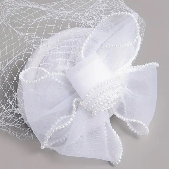 Feather and Polka Dot Fascinator With Lace Gloves For Weddings Dress up and more - Picture 6 of 7